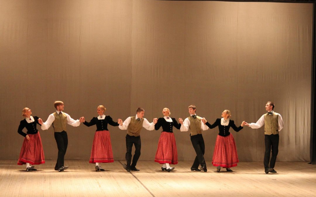 Jaunrades tautas deju konkurss Valmierā 2013