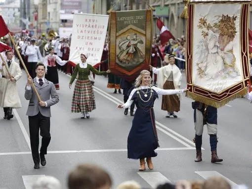 XXVI Vispārējie latviešu Dziesmu un XVI Deju svētku gājiens